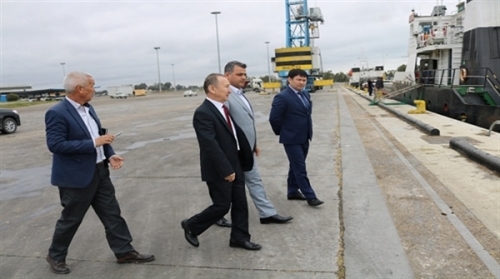 Kazakhstan's Consul General Visits Amir Abad Port